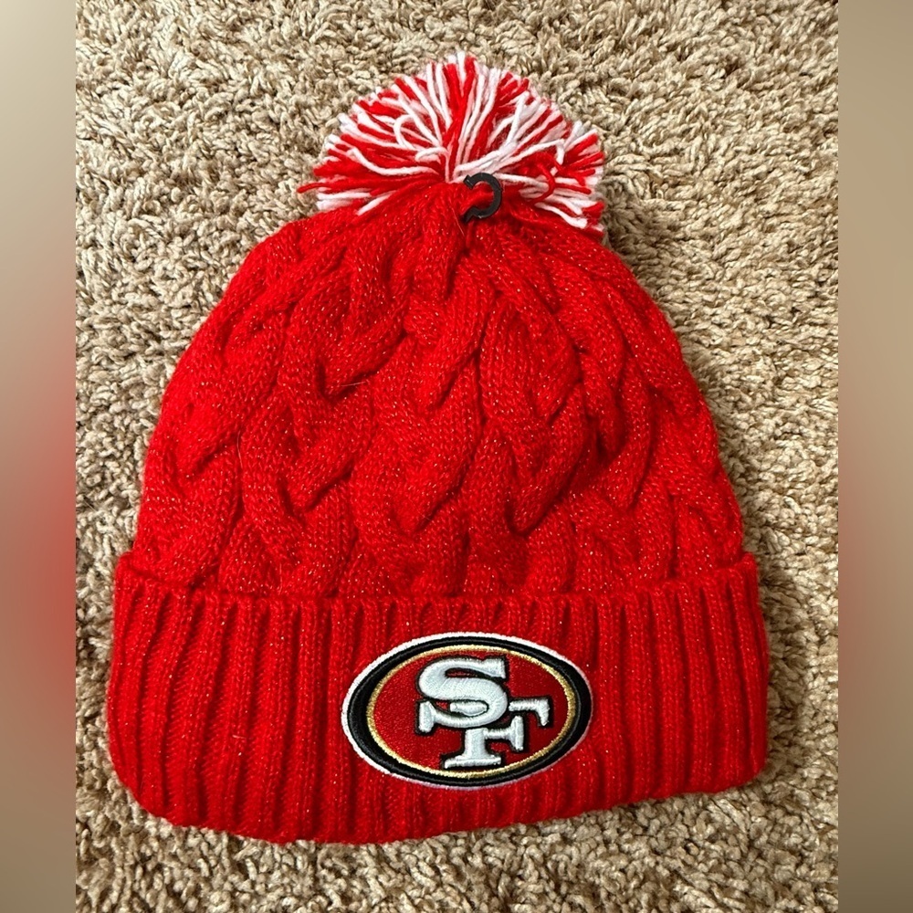 San Francisco 49ers Red Cable Knit Pom Beanie | Fleece Lined | New Era NFL
